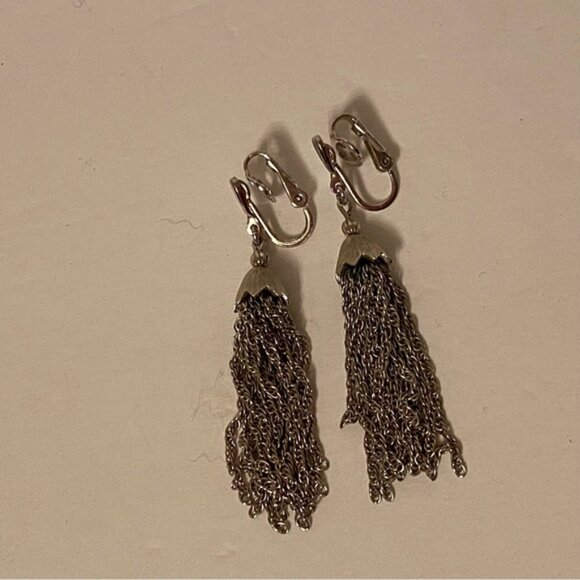 CROWN TRIFARI EARRINGS SILVER TONE FRINGE TASSEL DANGLE DROP CLIP ON VINTAGE - Picture 5 of 7